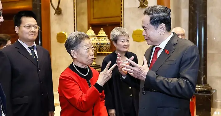 32 Trần Quốc Toản Kính Mắt