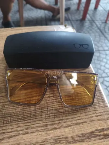 Bán Mắt Kính Đi Đêm
