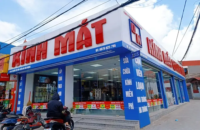 Bằng Giá Mắt Kính Cận Quang Nhãn