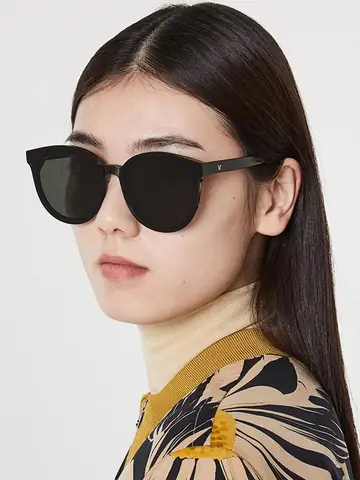 Black Peter Mắt Kính