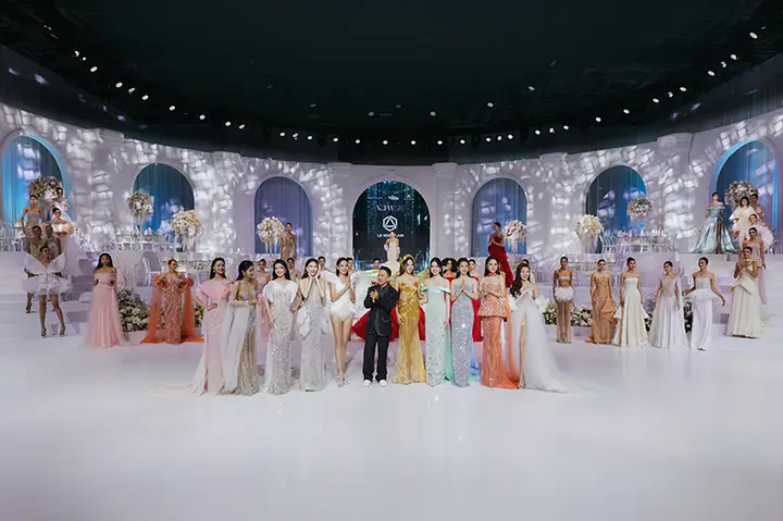 Bộ Sưu Tập Mắt Kính Của Ngọc Trinh