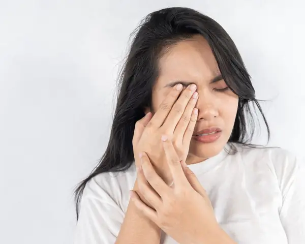 Các Loại Mắt Kính Cận Đeo Không Đau Các Loại Mắt Kính Cận Đeo Không Đau