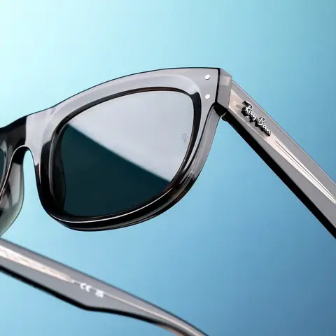 Cách Kiểm Tra Mắt Kính Rayban Chính Hãng