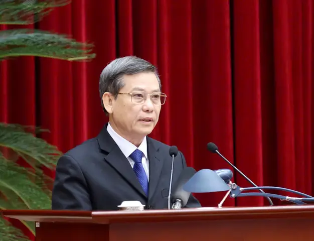 Cách Làm Mới Kính Mắt