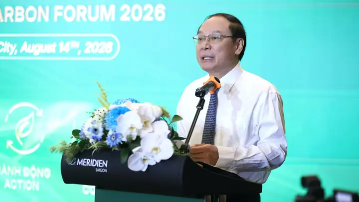 Cắt Mắt Kính Cận Lê Công