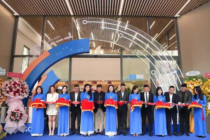 Cắt Mắt Kính Trên Trương Định