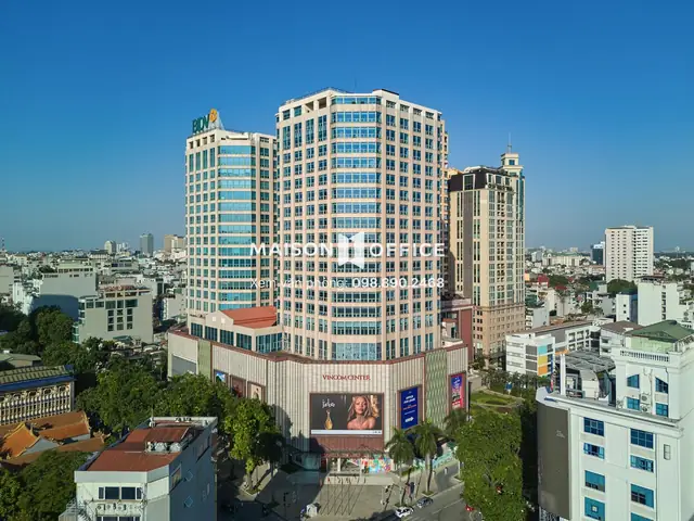 Cửa Hàng Kính Mắt Ở Bà Triệu