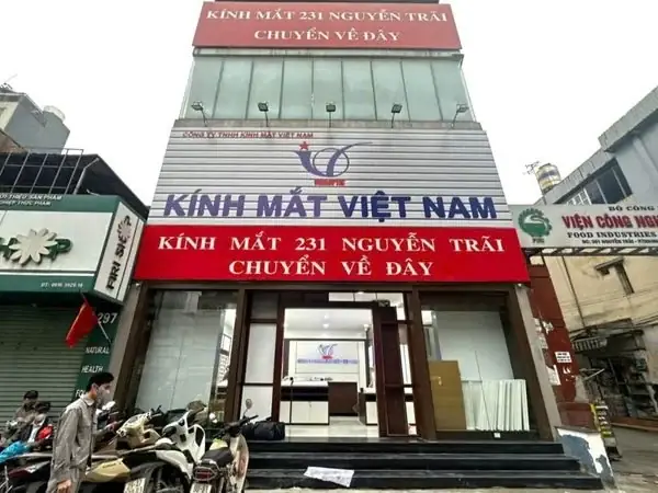 Cửa Hàng Kính Mắt Ở Khương Trung