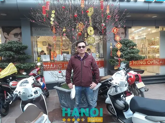 Cửa Hàng Kính Mắt Ở Tôn Thất Tùng