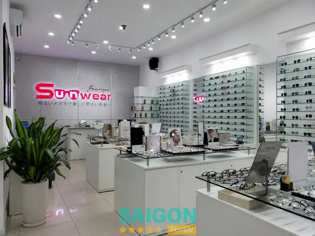 Cửa Hàng Kính Mắt Quận 3