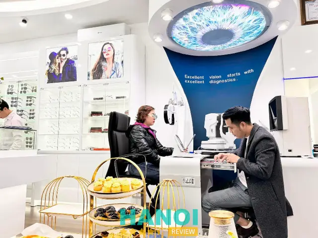 Cửa Hàng Mắt Kính Hà Đông