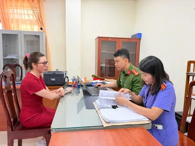 Cửa Hàng Mắt Kính Ở Sài Gòn Cửa Hàng Mắt Kính Ở Sài Gòn