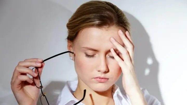 Đeo Kính Không Đúng Độ Có Hại Mắt Không