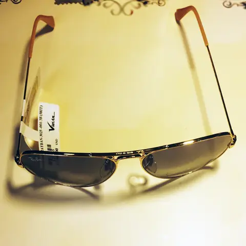 Giá Kính Mắt Rayban 3025