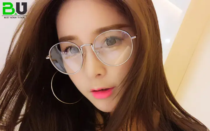 Giá Mắt Kính Cận Hàn Quốc