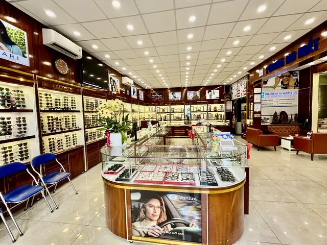Giá Mắt Kính Sài Gòn Optic