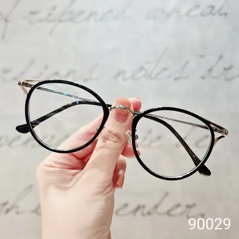 Gọng Kính Cận Mắt Mèo Tròn