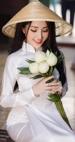Hình Gái Xinh2k4 Đeo Mắt Kính