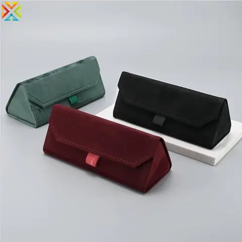 Hộp Đựng Mắt Kính Hình Tam Giác