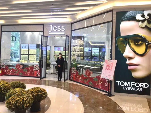 Jess Mắt Kính Jess Mắt Kính