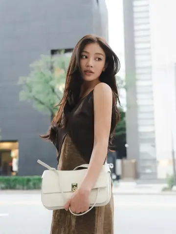 Ji Hyo Đeo Mắt Kính Ji Hyo Đeo Mắt Kính