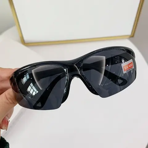 Kiểu Mắt Kính Thời Trang Trong Suốt Nam Kiểu Mắt Kính Thời Trang Trong Suốt Nam