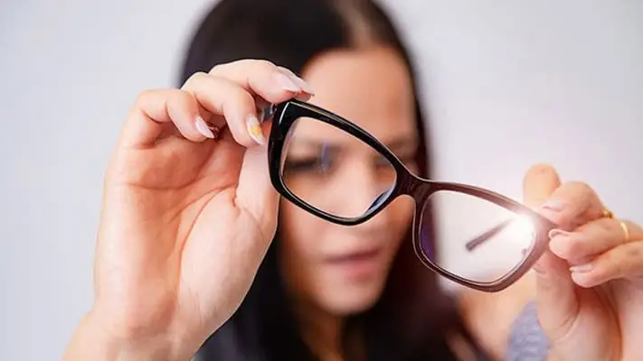 Kính Cũ Mắt Kính Cũ Mắt