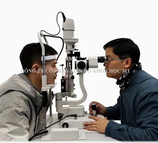 Kính Hiển Vi Khám Mắt