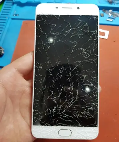 Kính Mắt Bị Bể Nên Thay 1 Bên Hay Không Kính Mắt Bị Bể Nên Thay 1 Bên Hay Không