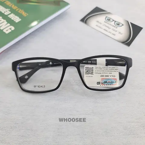 Kính Mắt Cận Vuông To Màu Đen