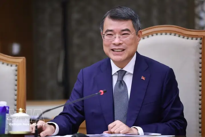 Kính Mắt Cerary