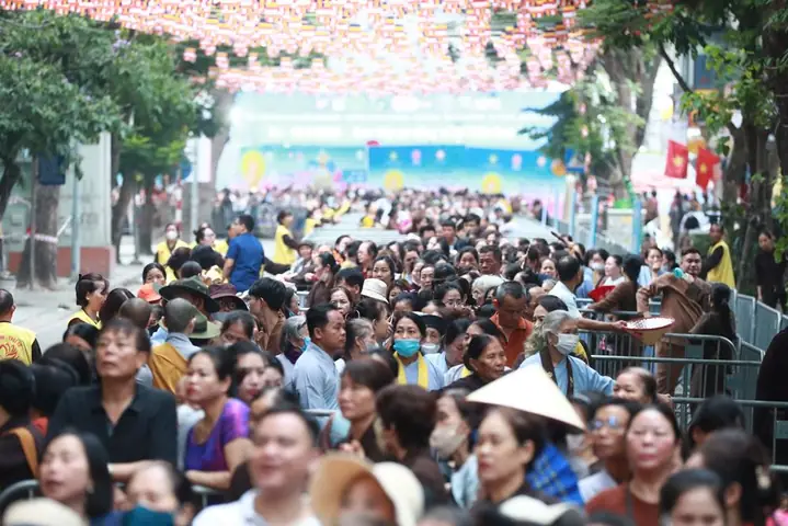Kính Mắt Cho Người Già Hàng Ngoại