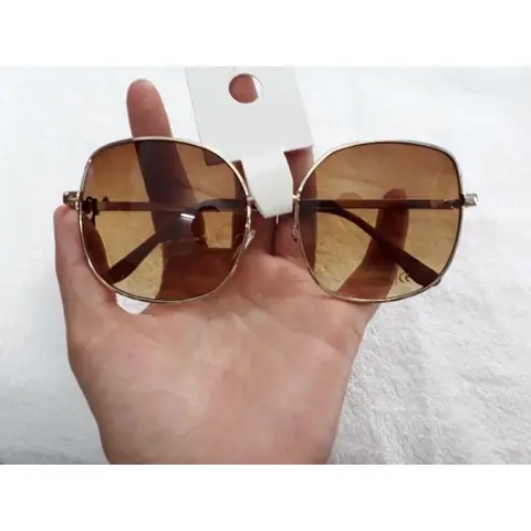 Kính Mắt F21