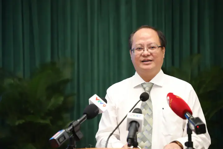 Kính Mắt Giám Đốc