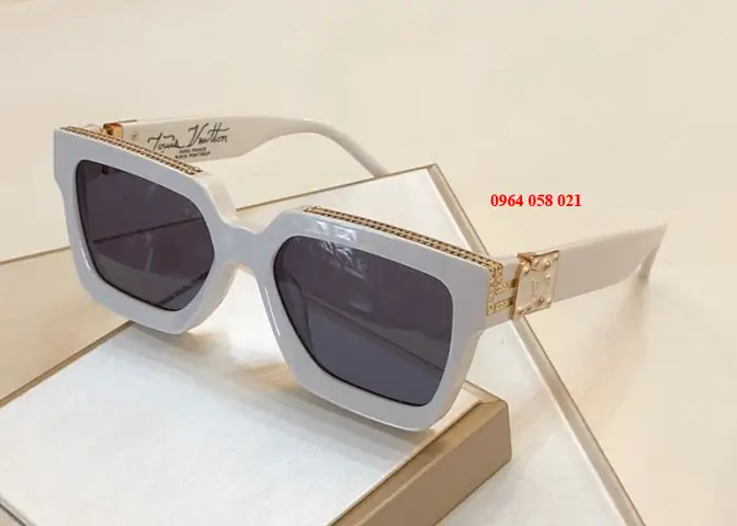 Kính Mắt Hàng Hiệu Nữ Chính Hãng