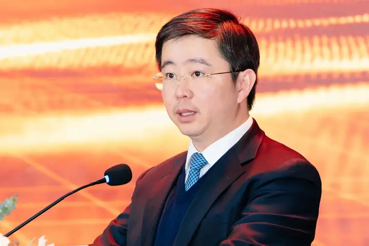 Kính Mắt Hàng Thùng Bùi Tuân Kính Mắt Hàng Thùng Bùi Tuân