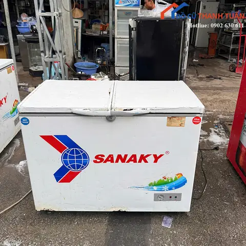 Kính Mắt Hàng Thùng Secondhand Bùi Tuân