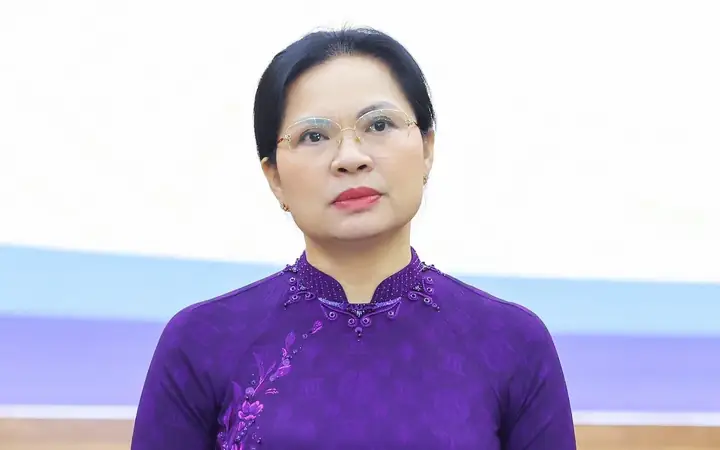 Kính Mắt Hồ Chí Minh Hạ Long Kính Mắt Hồ Chí Minh Hạ Long