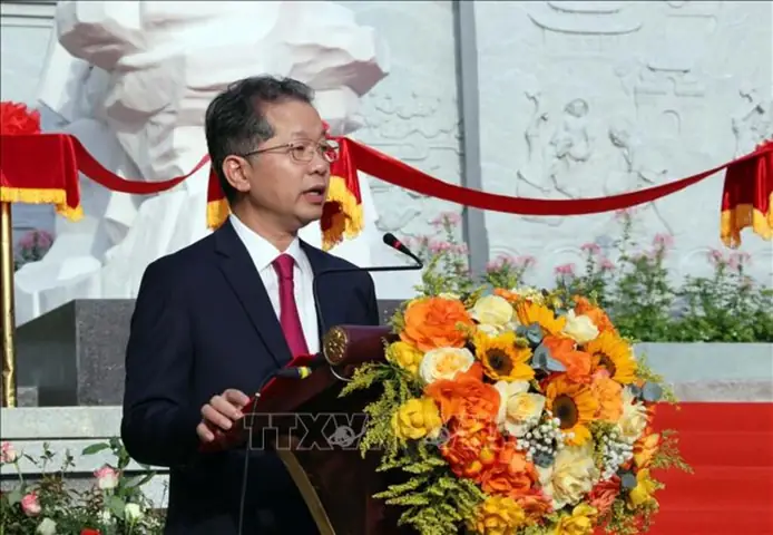 Kính Mắt Hoa Khánh Đà Nẵng