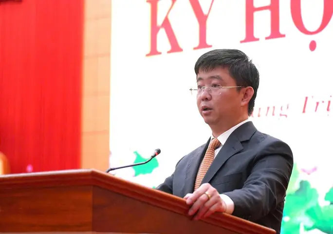 Kính Mắt Hoàng Cương Kim Mã Kính Mắt Hoàng Cương Kim Mã