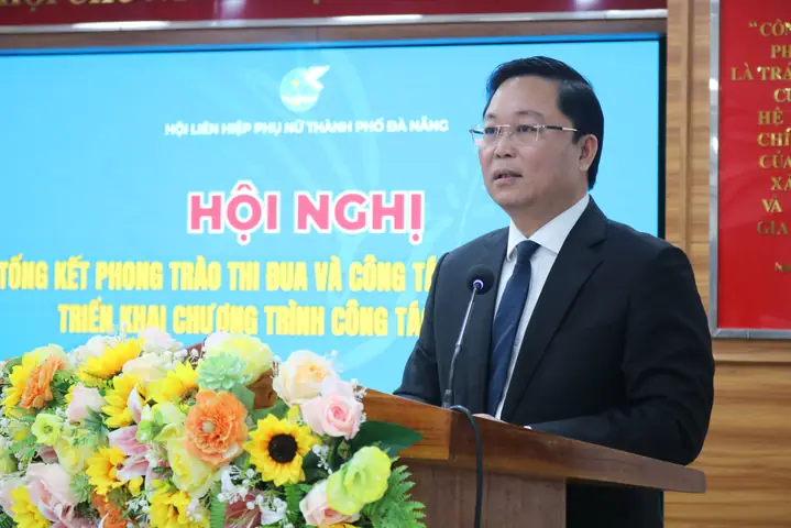 Kính Mắt Hồng Quang Đà Nẵng Kính Mắt Hồng Quang Đà Nẵng