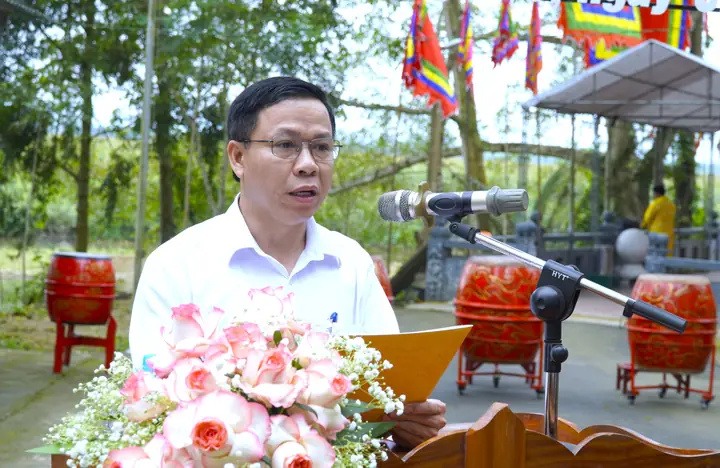 Kính Mắt Hương Khê