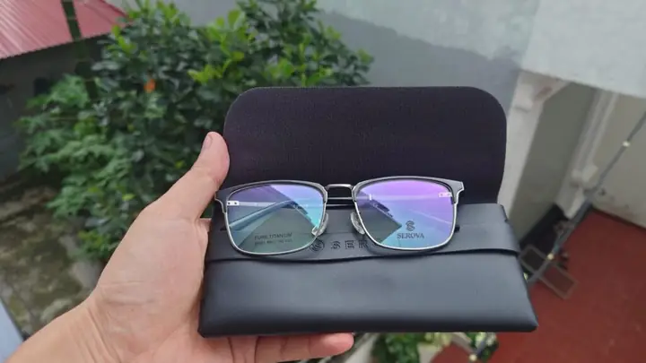 Kính Mắt Ion Âm