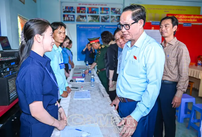 Kính Mắt Khu Vực Nguỹen Khang Kính Mắt Khu Vực Nguỹen Khang