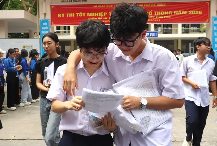 Kính Mắt Phú Thái Đà Nẵng Kính Mắt Phú Thái Đà Nẵng