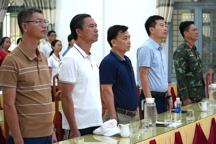 Kính Mắt Quang Howng