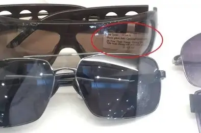 Kính Mắt Quang Hưng Bán Hàng Fake