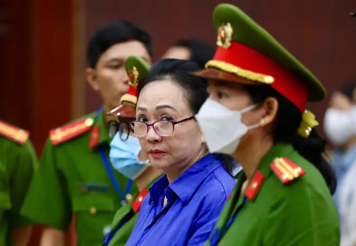 Kính Mắt Sanchi