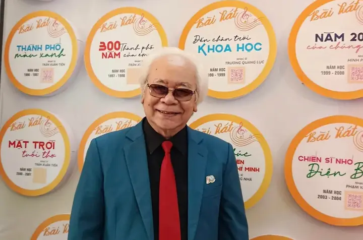Kính Mắt Sao Việt Xuân Mai