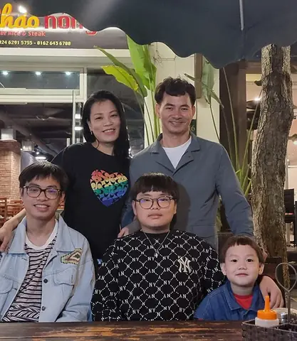 Kính Mắt Sao Việt Xuân Mai